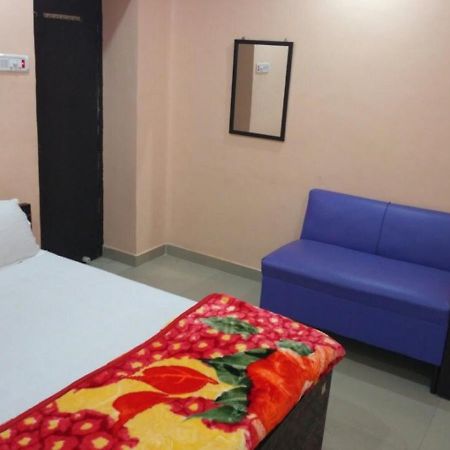 Hotel Atithi Galaxy Kānpur Exterior foto
