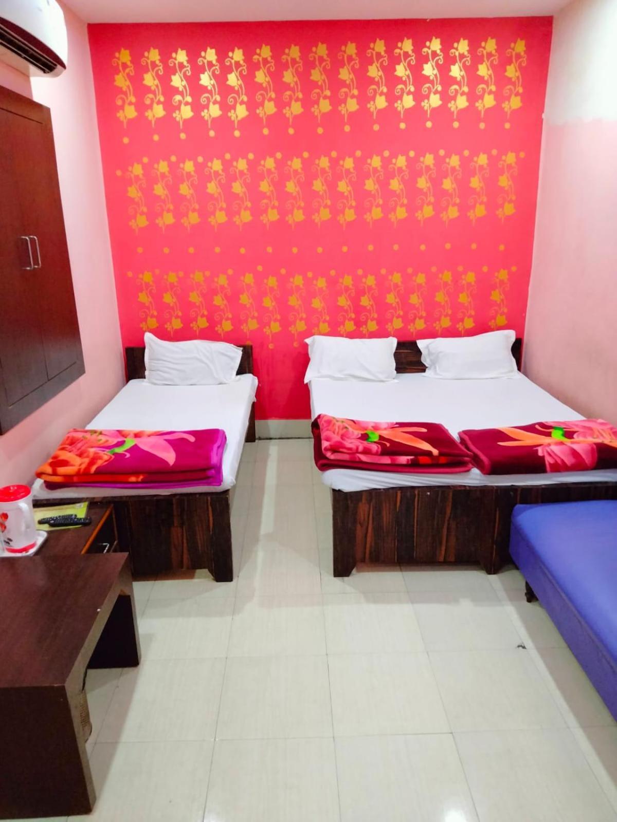 Hotel Atithi Galaxy Kānpur Exterior foto