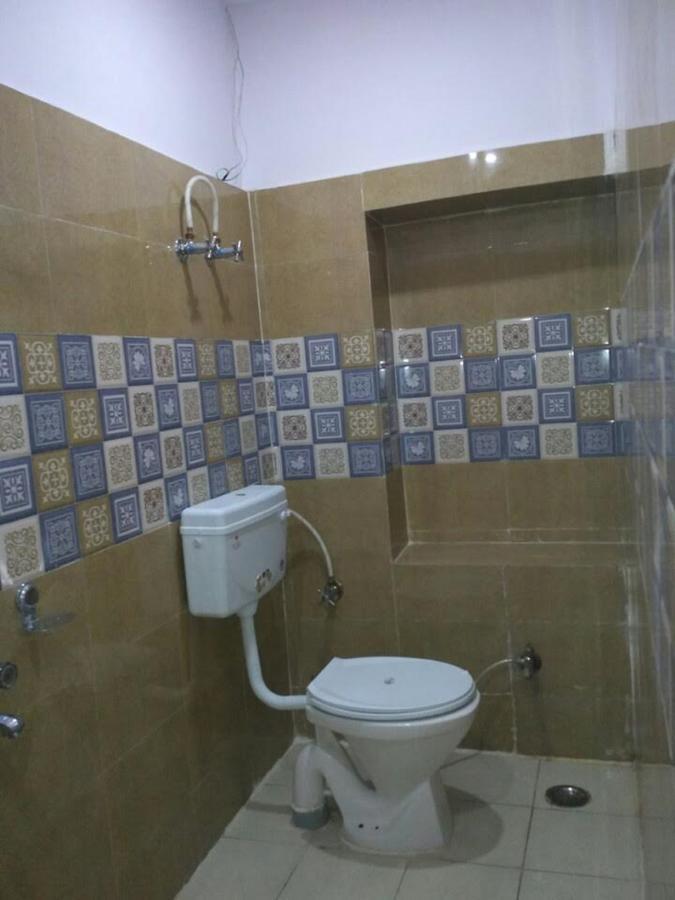 Hotel Atithi Galaxy Kānpur Exterior foto