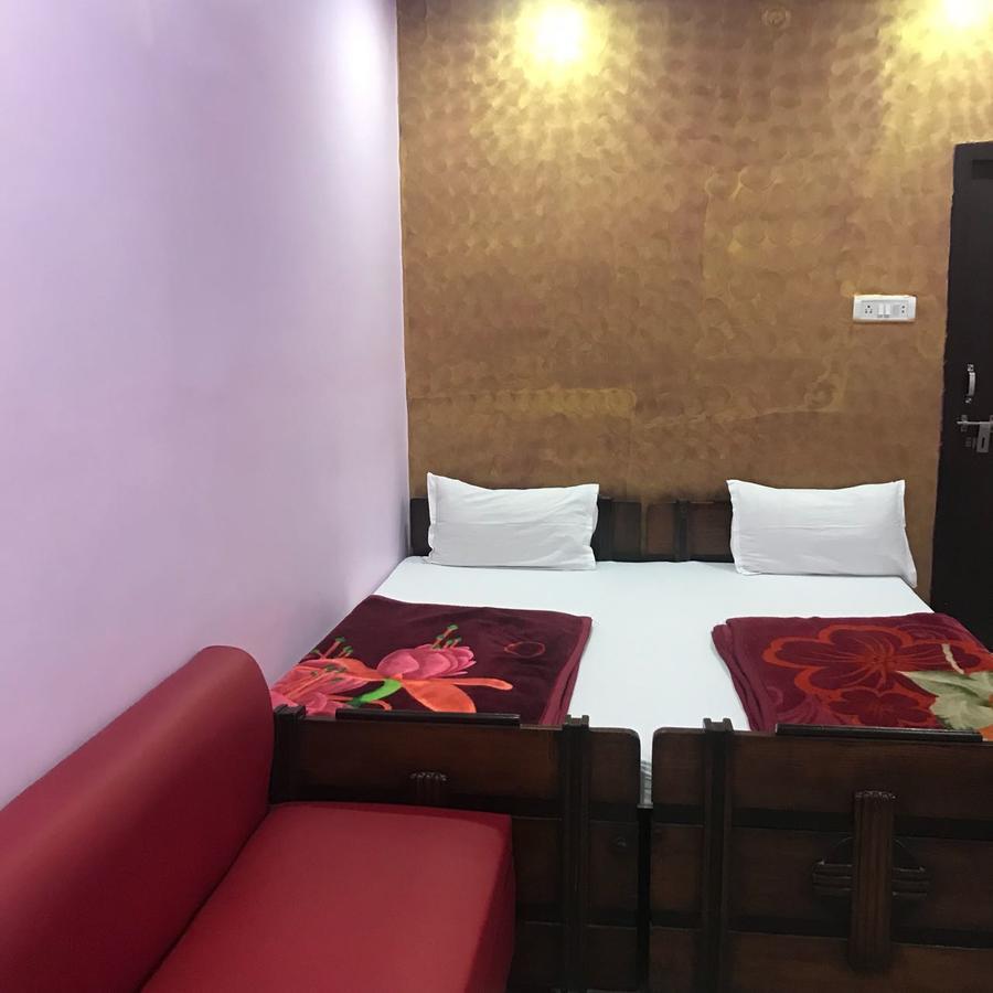 Hotel Atithi Galaxy Kānpur Exterior foto