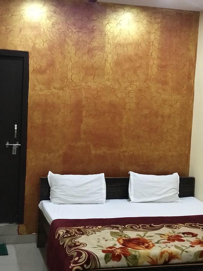 Hotel Atithi Galaxy Kānpur Exterior foto