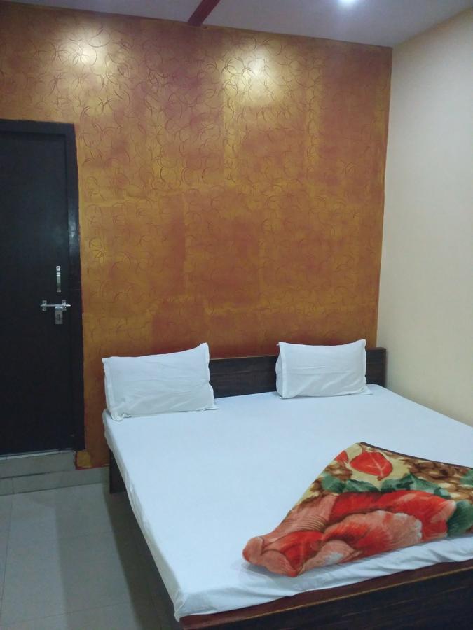 Hotel Atithi Galaxy Kānpur Exterior foto