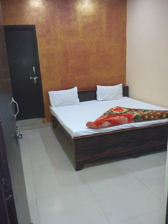 Hotel Atithi Galaxy Kānpur Exterior foto